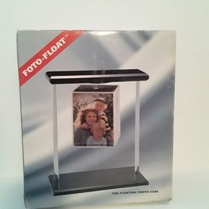 Foto Float Picture Frame